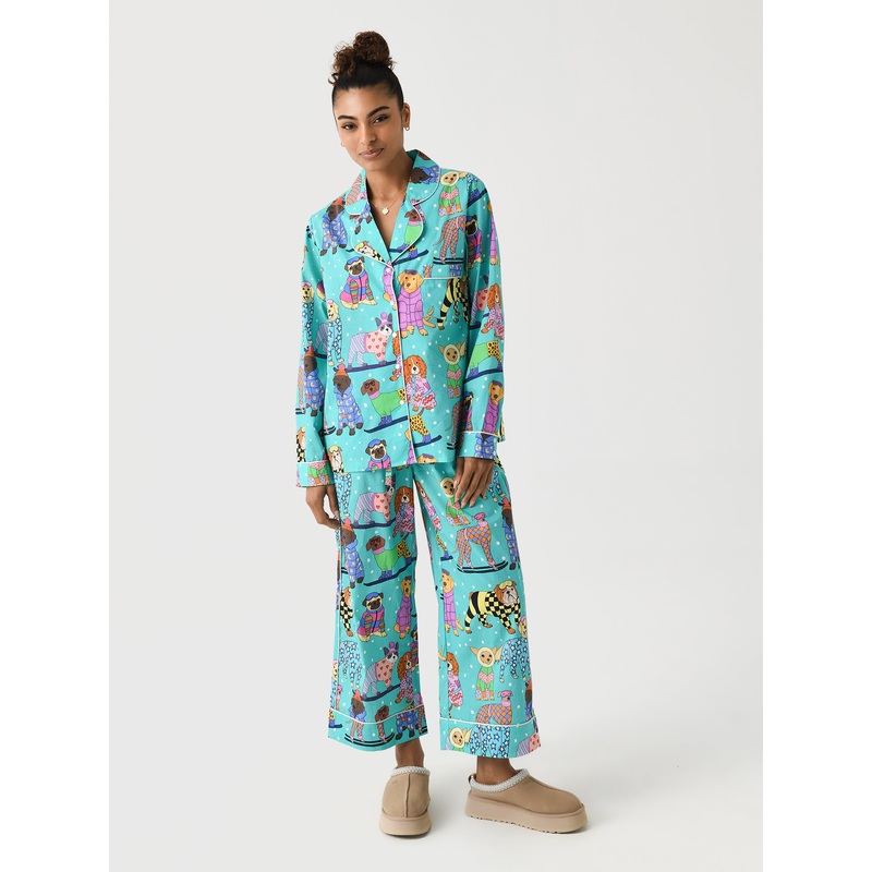Karen Mabon Women’s Skiing Dogs Pajama Set