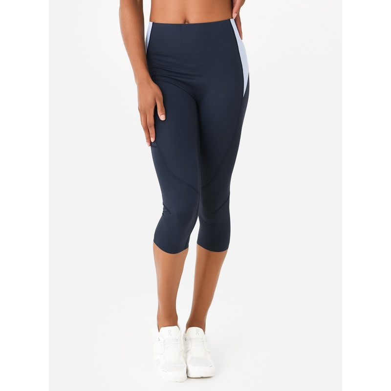 ON Women’s Movement Crop Tight