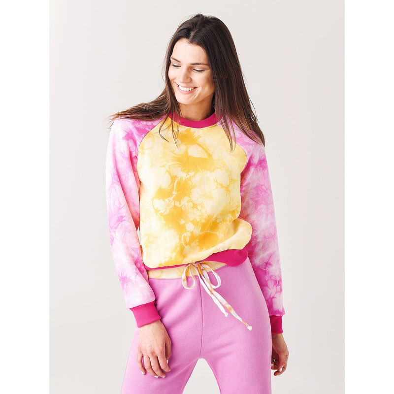 Warm Women’s Laid Back Crew Sweatshirt
