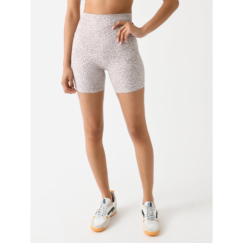 Vuori Women’s Studio Pocket Short