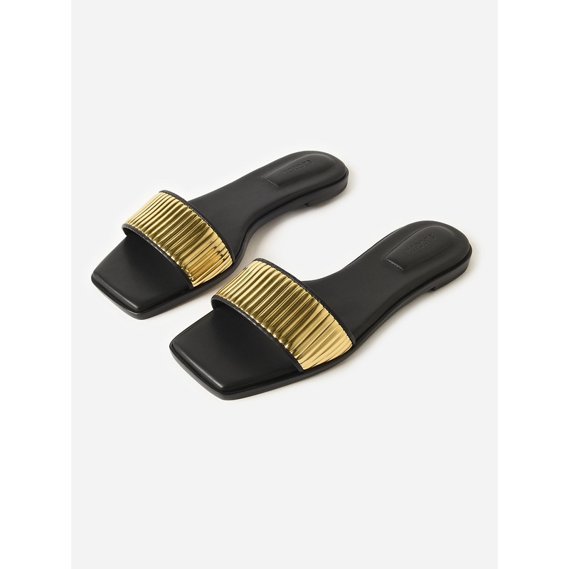 Simkhai Women’s Carter Textured Sandal