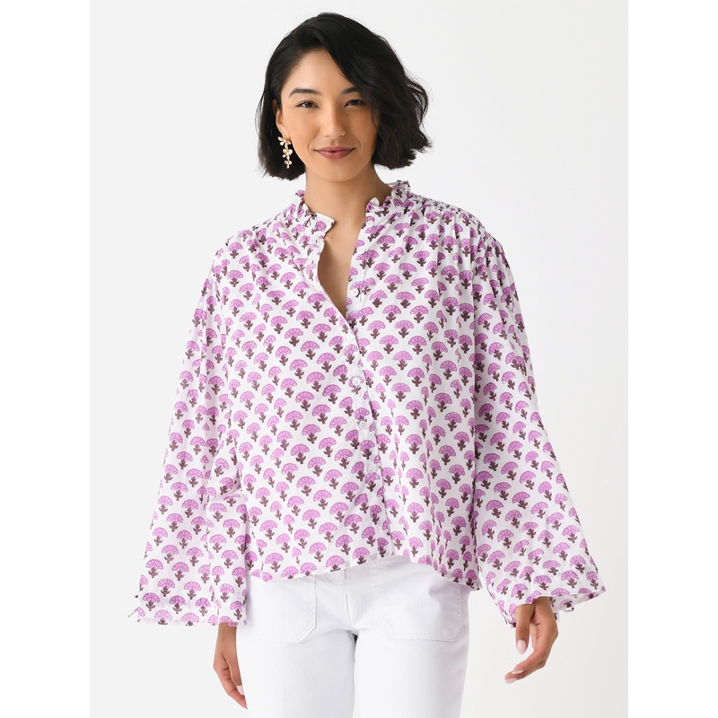 Sur La Vague Women’s Pink Flower Button Blouse