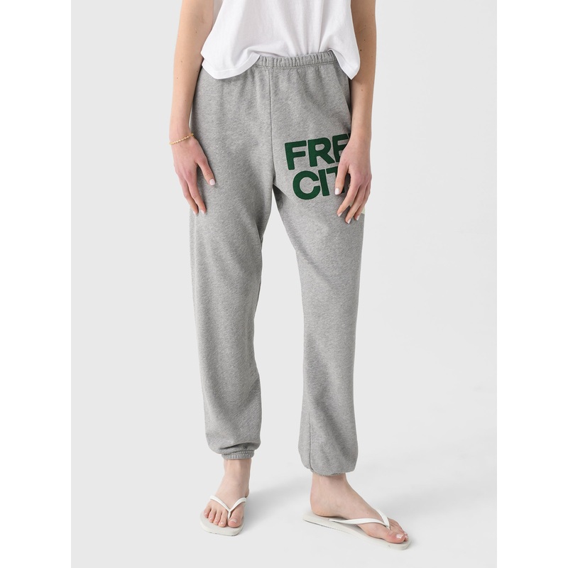 FREE CITY Women’s Large Logo Heather Sweatpant