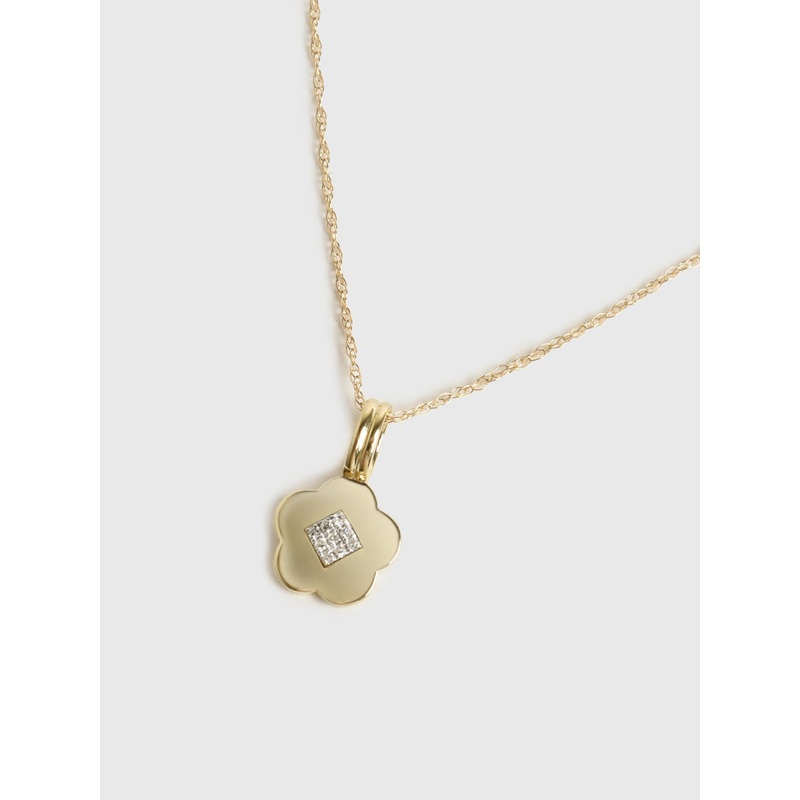 Stone And Strand London Flower Necklace