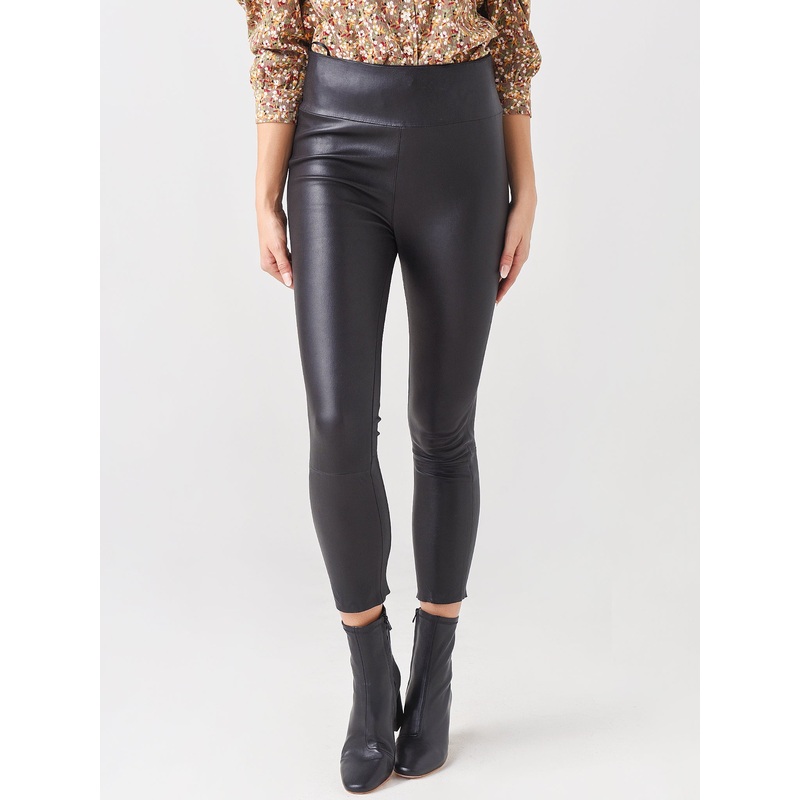 SPRWMN Women’s Leather Capri Legging