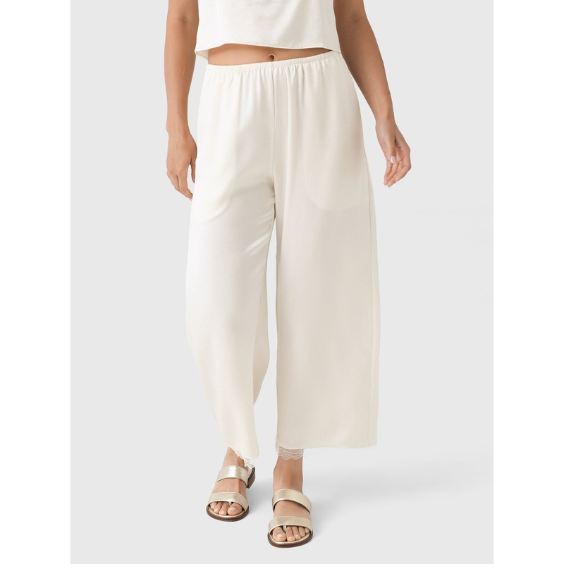 Leset Women’s Barb Lace Crop Pant