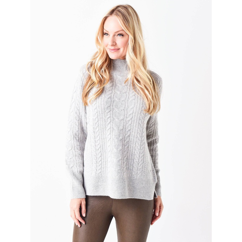 White + Warren Women’s Recycled Cashmere Cable Sweater